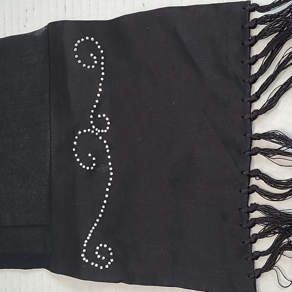 Liz Claiborne Neck scarf with Bling and Fringe - Picture 1 of 4